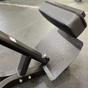 Strength Training Equipment- (300*300)- Close view of the foot plate and cusion of the Roman Chair