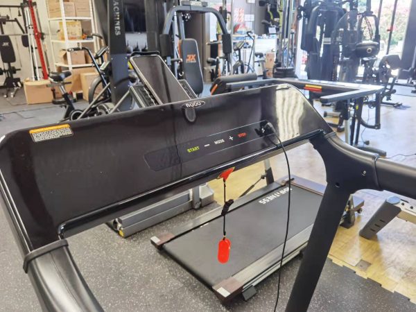 Treadmill Speed with Manual Incline: 0.8-12KM/H - Rent - Image 4
